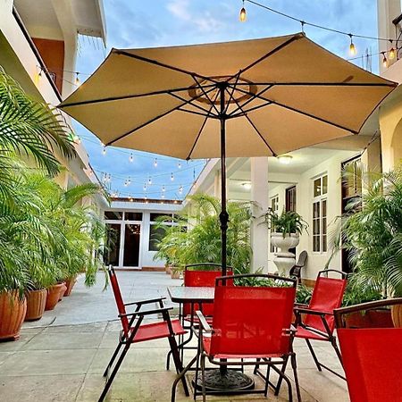 Hotel El Reformador Puerto Barrios Eksteriør bilde