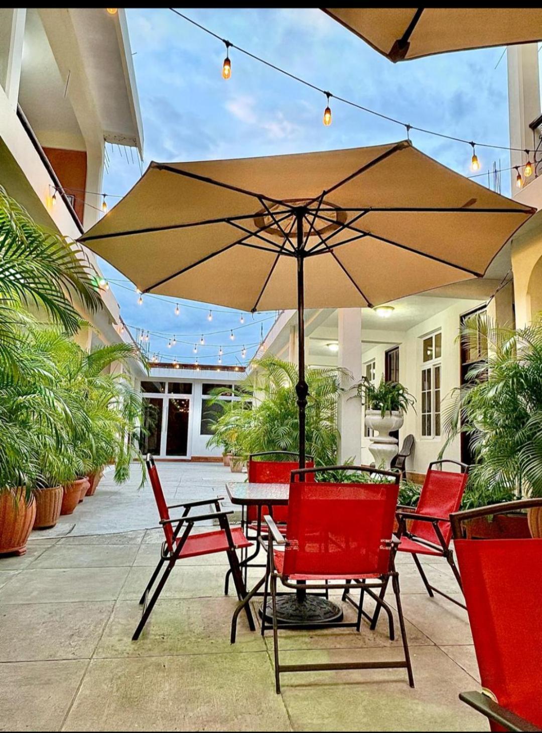 Hotel El Reformador Puerto Barrios Eksteriør bilde