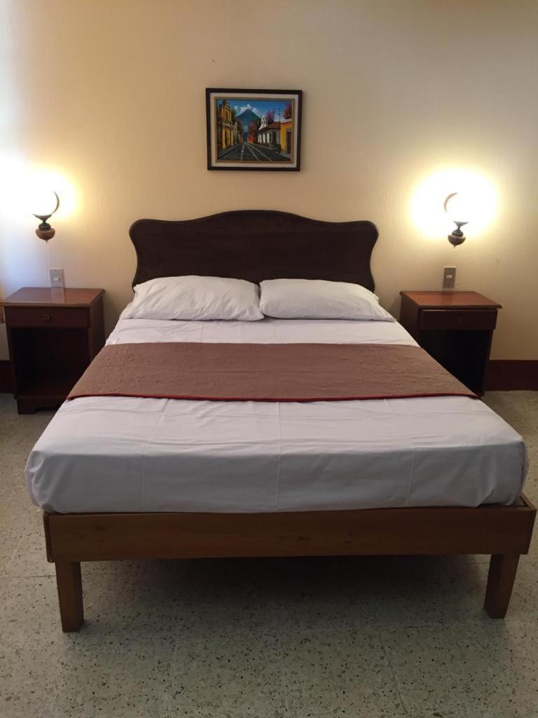 Hotel El Reformador Puerto Barrios Eksteriør bilde