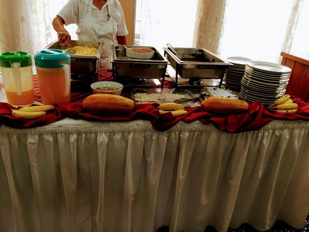 Hotel El Reformador Puerto Barrios Eksteriør bilde